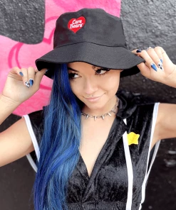 CARE BEARS BY YRU CARE BEARS LOGO BUCKET HAT - BLACK/RED Sneakers