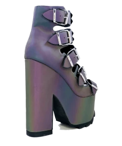 Y R U DREAMSCAPE X - REFLECTIVE Platforms 15 Y R U DREAMSCAPE X - REFLECTIVE Platforms