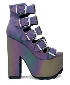 Y R U DREAMSCAPE X - REFLECTIVE Platforms 11 Y R U DREAMSCAPE X - REFLECTIVE Platforms