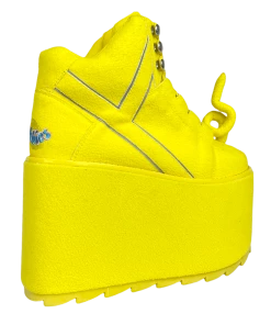 TELETUBBIES BY YRU QOZMO - LAA LAA